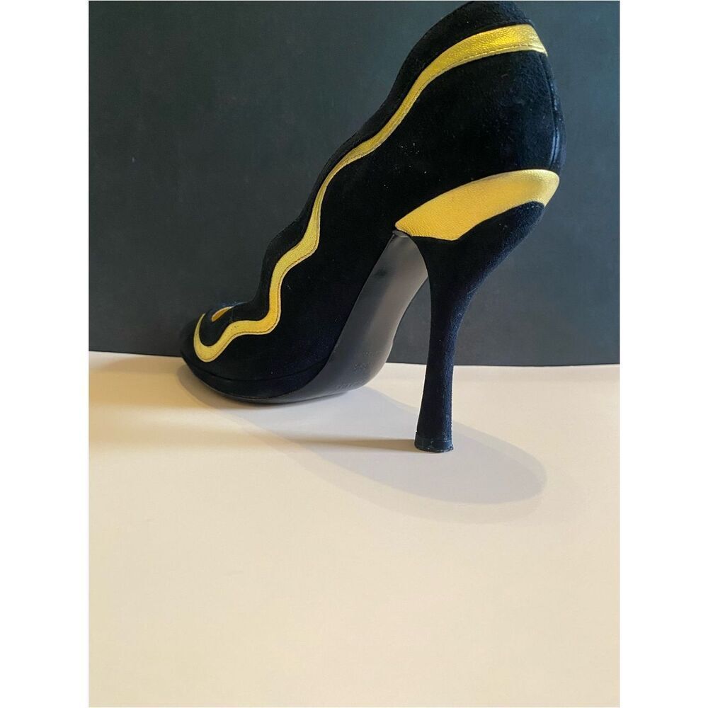 Prada 2008 Black and Gold Scalloped Wavy Heel w Box. Authentic - Picture 12 of 17